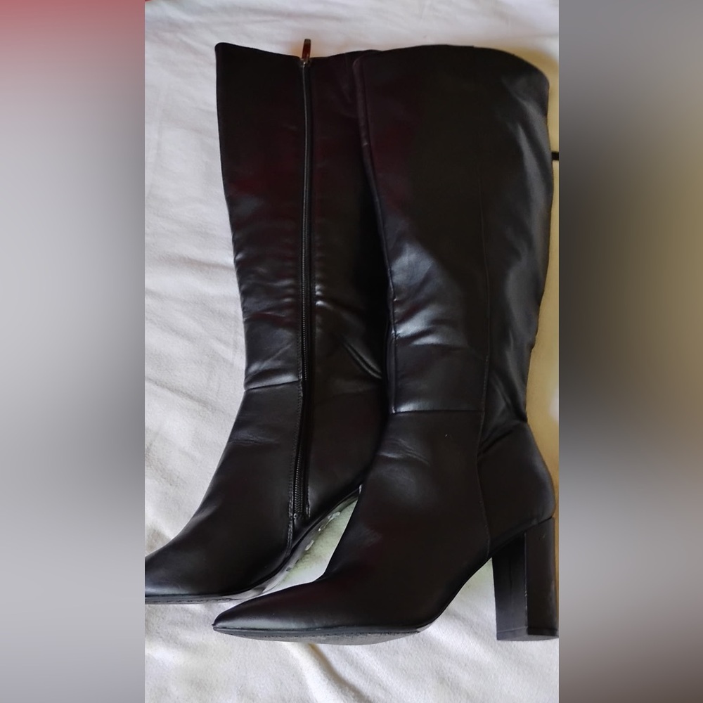 Marc Fisher Elegant Black Leather Heeled Boots